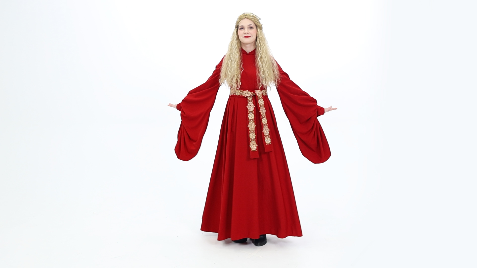 Step into the shoes of the beloved Princess Buttercup with our exclusive Women's Authentic The Princess Bride Buttercup Costume! This stunning look is sure to make a statement at your next cosplay event.